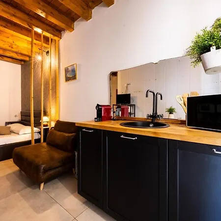 Lampionelli 12 * Palermo