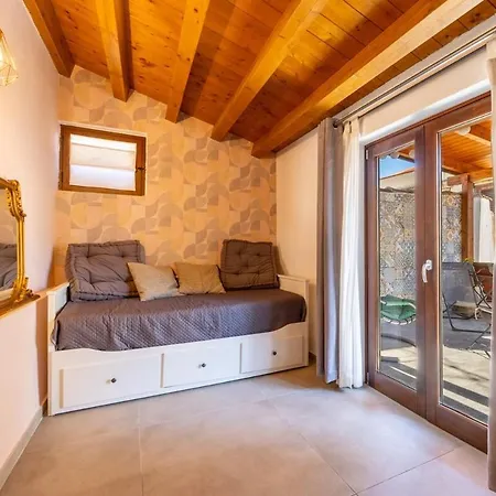 Lampionelli 12 Apartman *