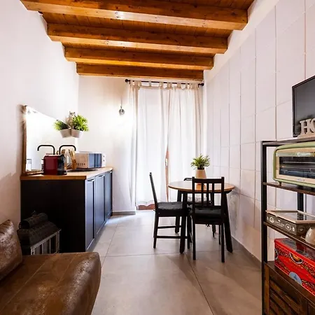 Lampionelli 12 * Palermo